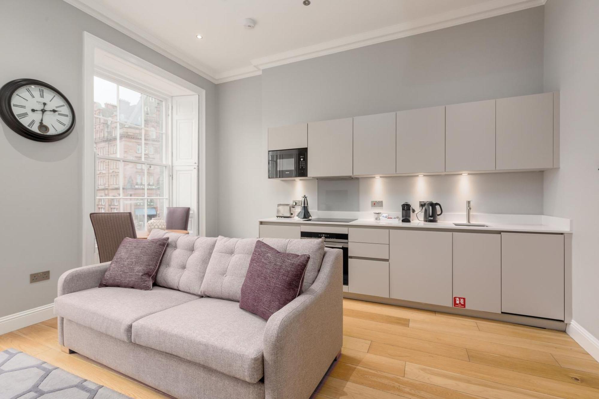 Destiny Scotland - Princes Street Appartement *